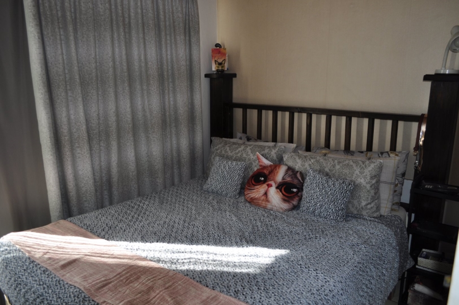 6 Bedroom Property for Sale in Wavecrest Eastern Cape